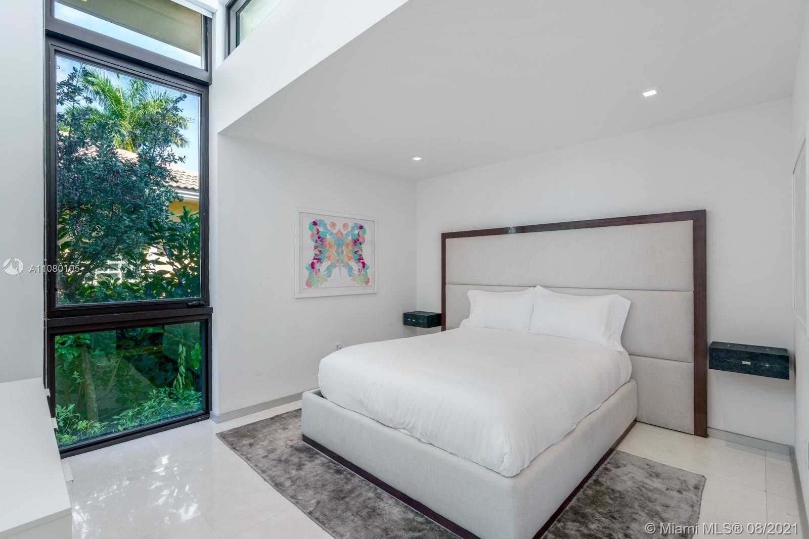 Small Image of 3260 NORTH EAST 165TH ST, North Miami Beach Number 20