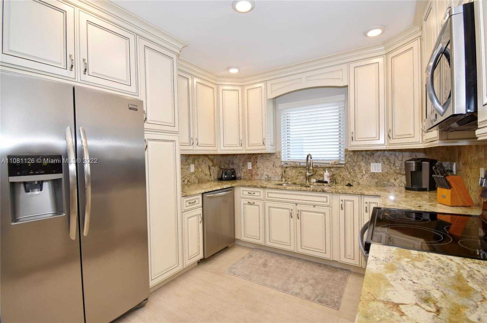 Small Image of 480 SOUTH EAST 8TH AVE, Pompano Beach Number 20