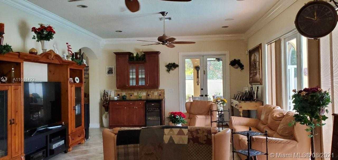 Small Image of 3250 AQUA VISTA DR, Pompano Beach Number 14