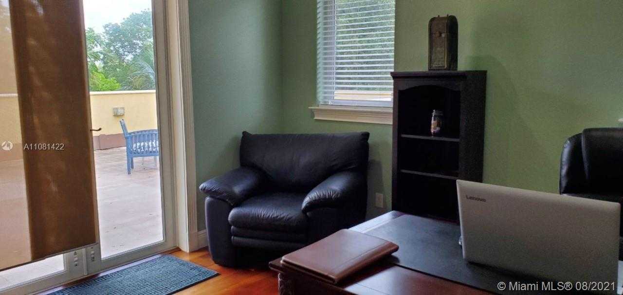 Small Image of 3250 AQUA VISTA DR, Pompano Beach Number 22