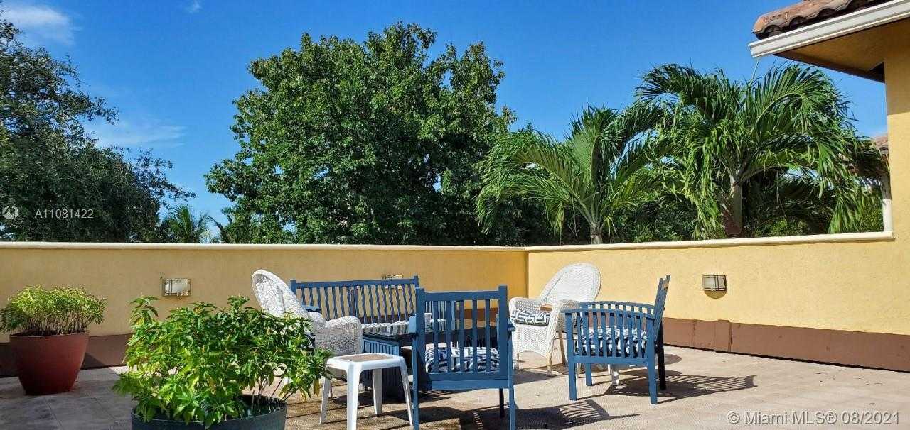 Small Image of 3250 AQUA VISTA DR, Pompano Beach Number 24