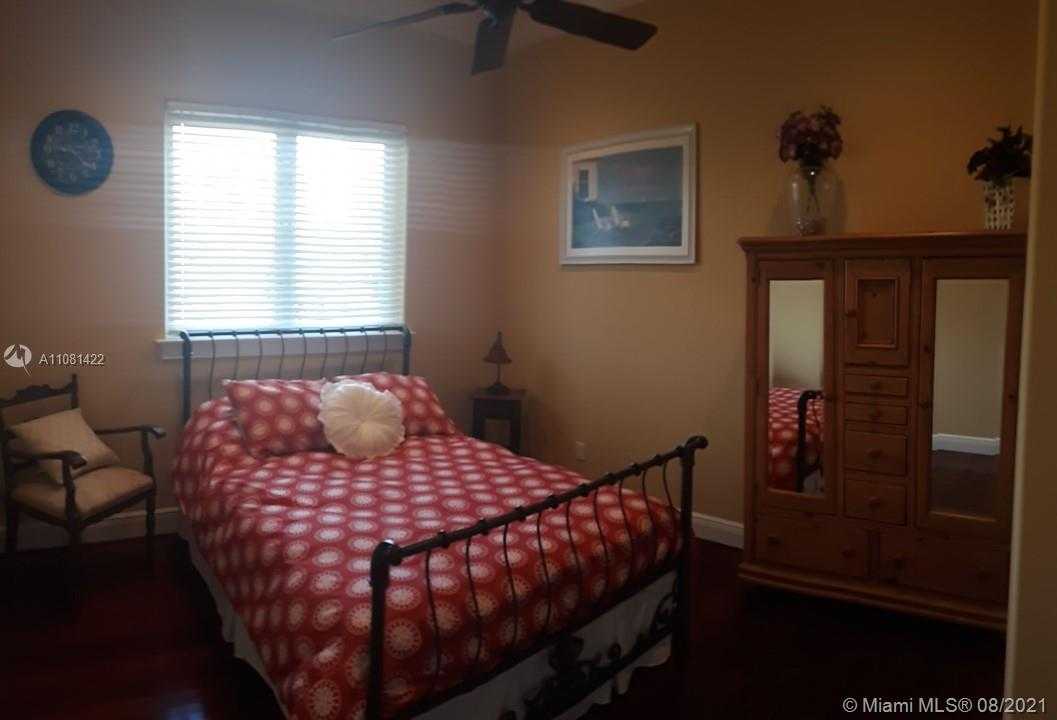 Small Image of 3250 AQUA VISTA DR, Pompano Beach Number 27