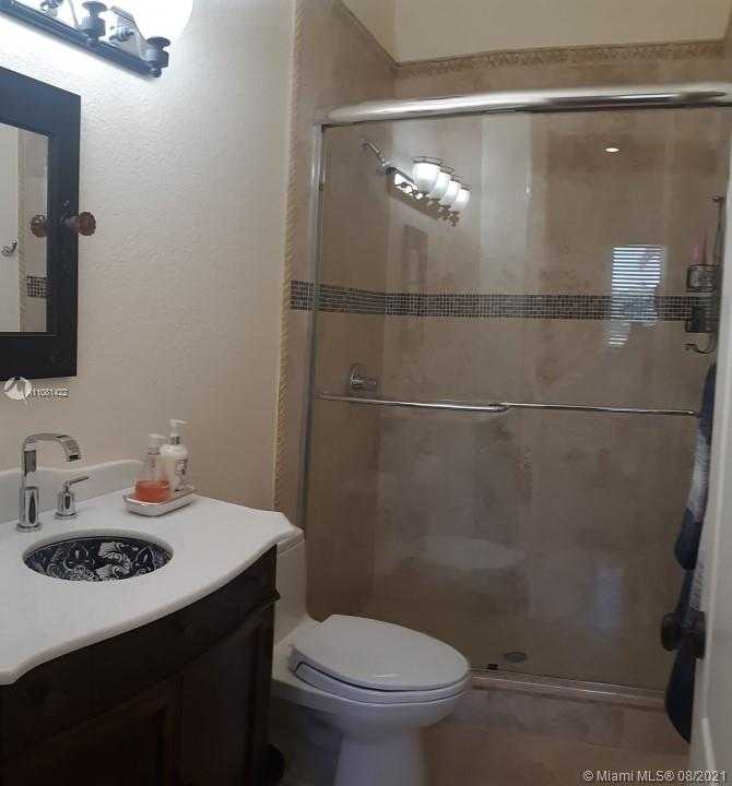 Small Image of 3250 AQUA VISTA DR, Pompano Beach Number 28