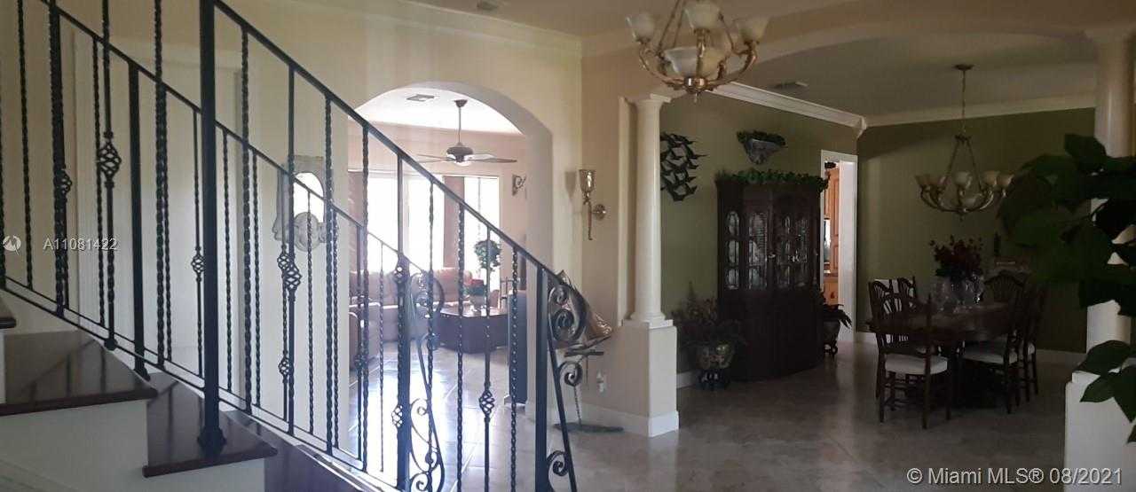 Small Image of 3250 AQUA VISTA DR, Pompano Beach Number 4