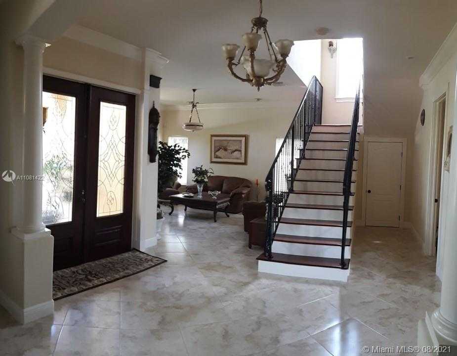 Small Image of 3250 AQUA VISTA DR, Pompano Beach Number 5
