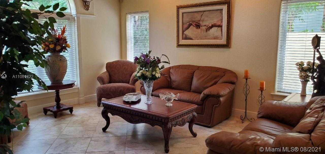 Small Image of 3250 AQUA VISTA DR, Pompano Beach Number 7