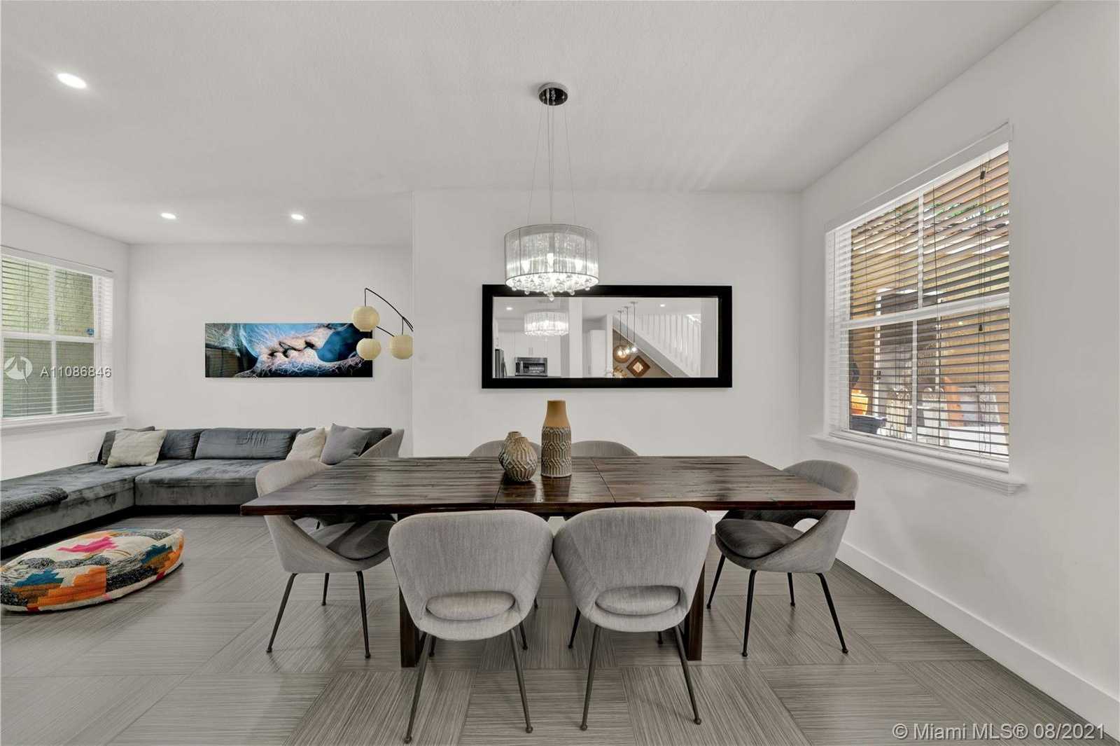 Small Image of 4869 NORTH WEST 108TH PL, Doral Number 10