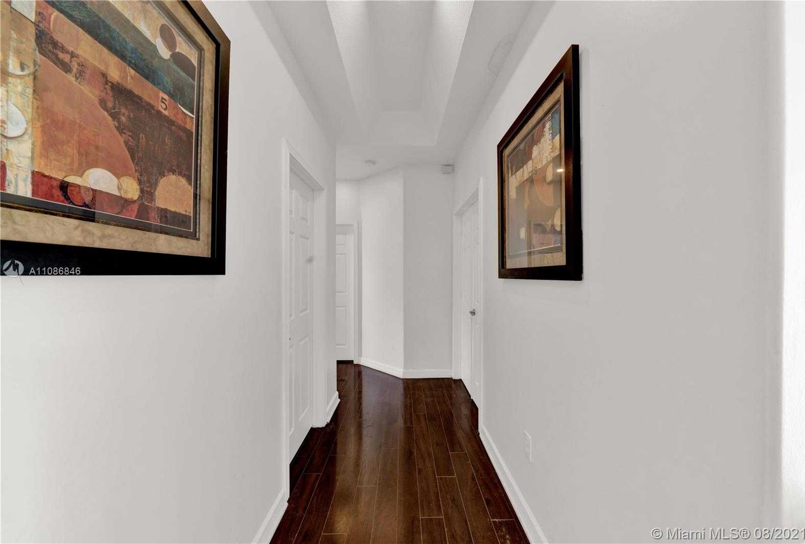 Small Image of 4869 NORTH WEST 108TH PL, Doral Number 19