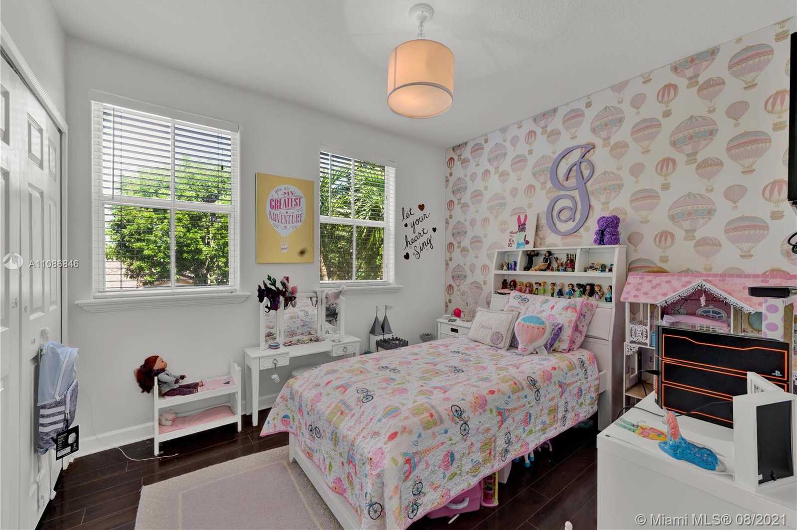 Small Image of 4869 NORTH WEST 108TH PL, Doral Number 25