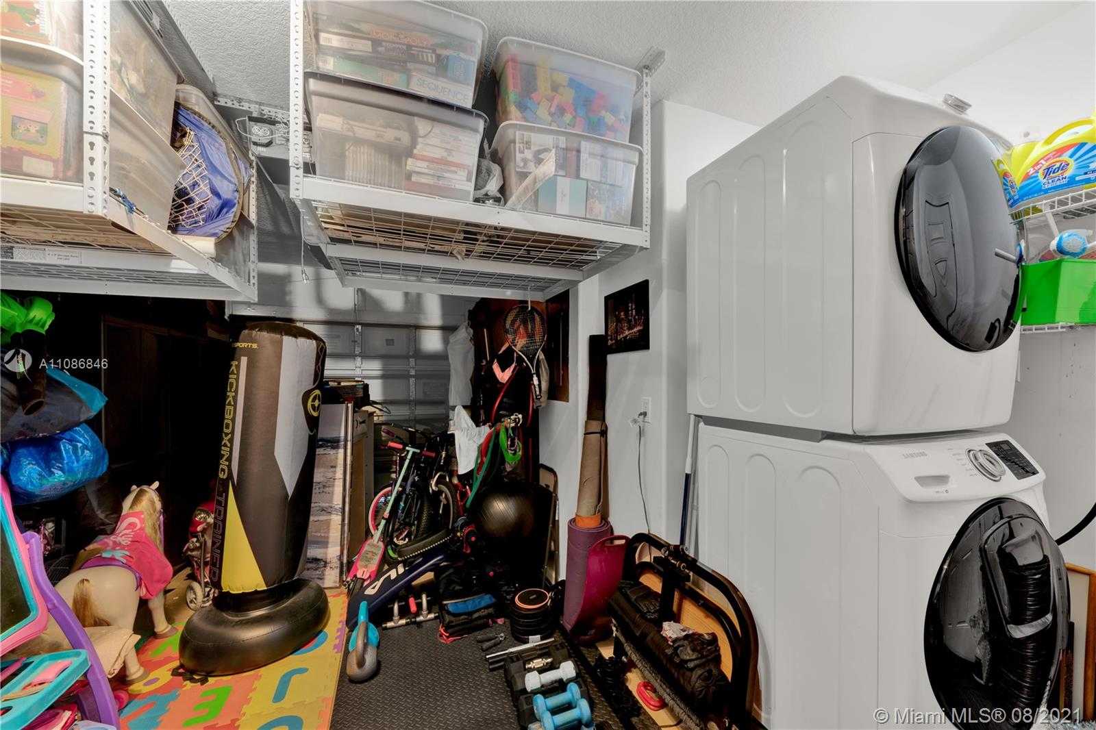Small Image of 4869 NORTH WEST 108TH PL, Doral Number 28