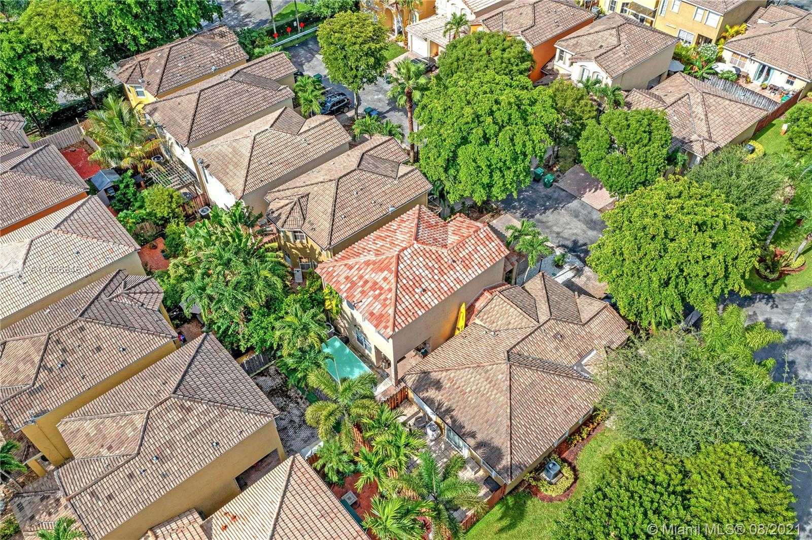 Small Image of 4869 NORTH WEST 108TH PL, Doral Number 33