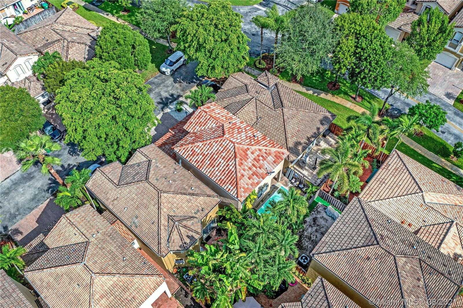 Small Image of 4869 NORTH WEST 108TH PL, Doral Number 34