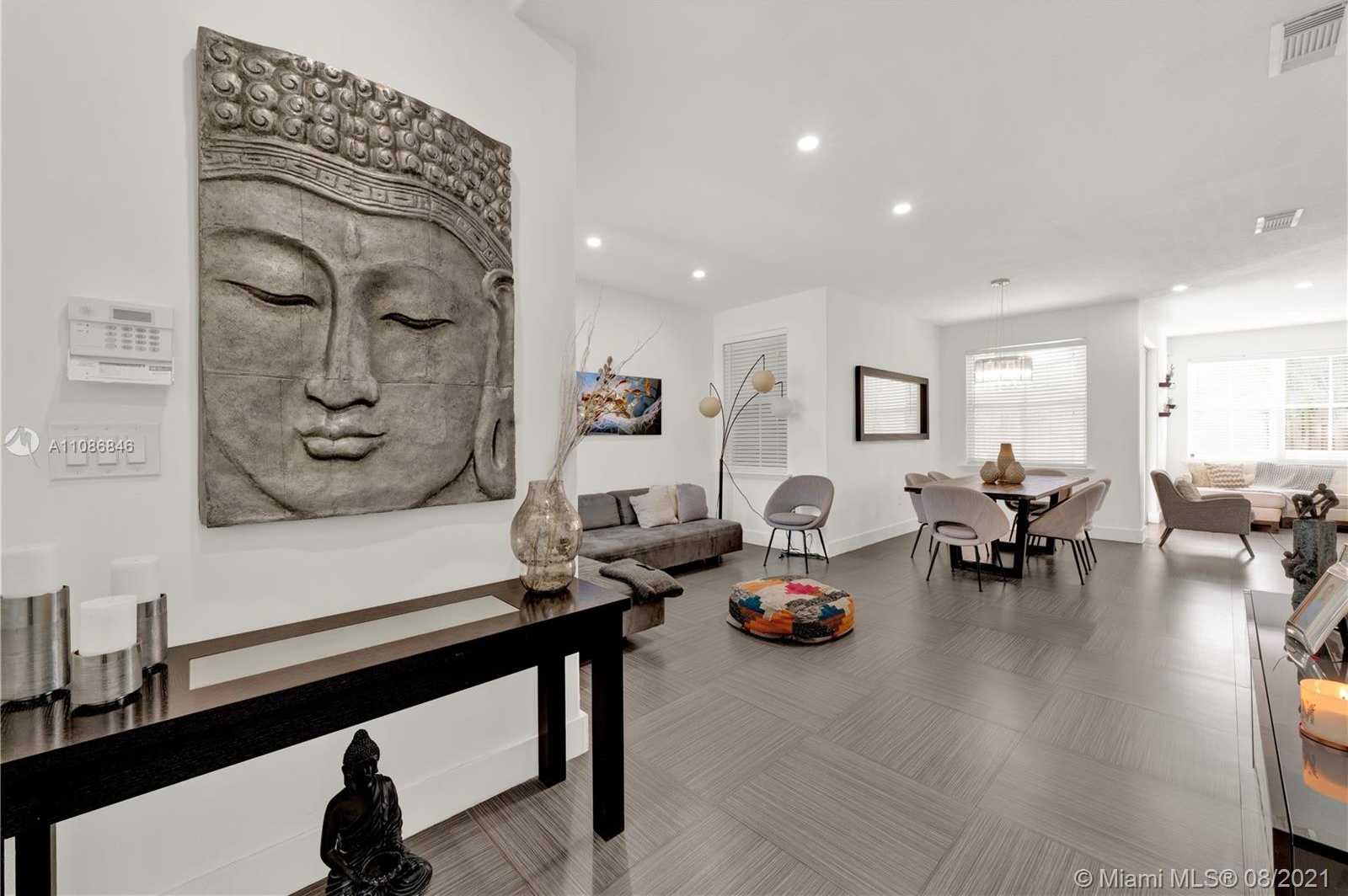 Small Image of 4869 NORTH WEST 108TH PL, Doral Number 6