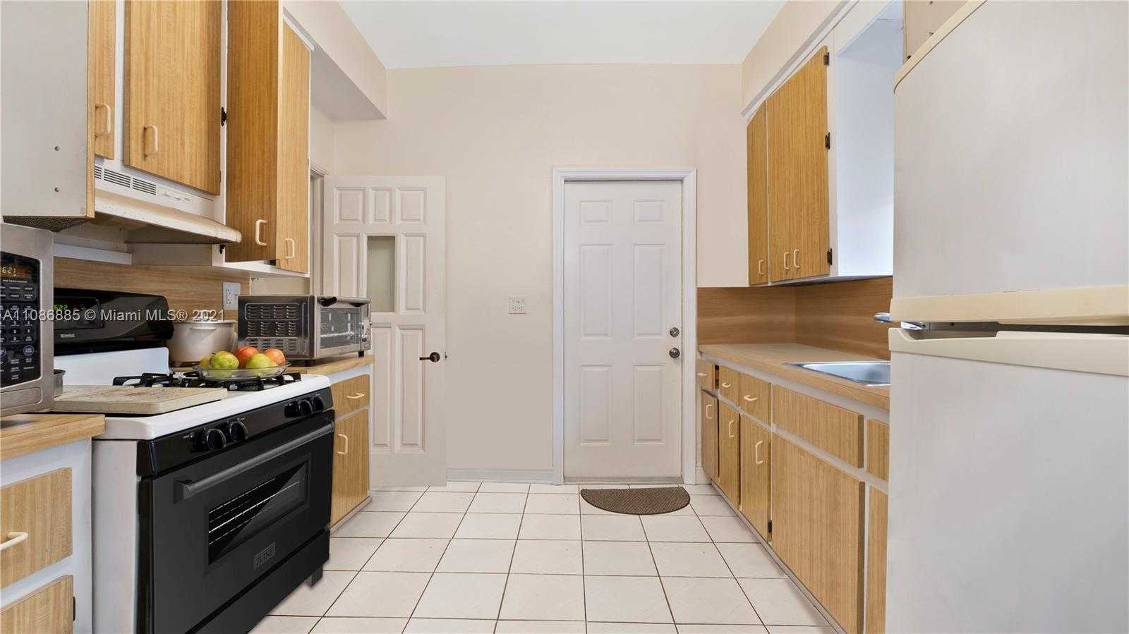 Small Image of 535 WEST 51ST ST, Miami Beach Number 11