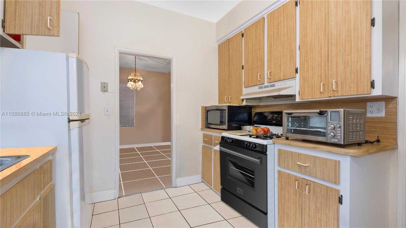 Small Image of 535 WEST 51ST ST, Miami Beach Number 13