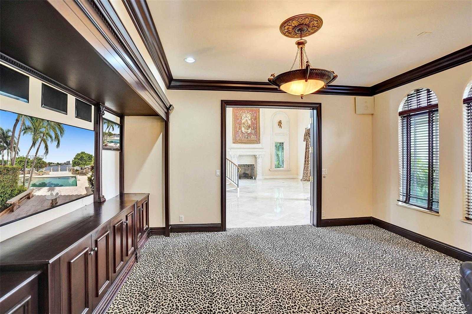 Small Image of 2543 AQUA VISTA BLVD, Fort Lauderdale Number 15