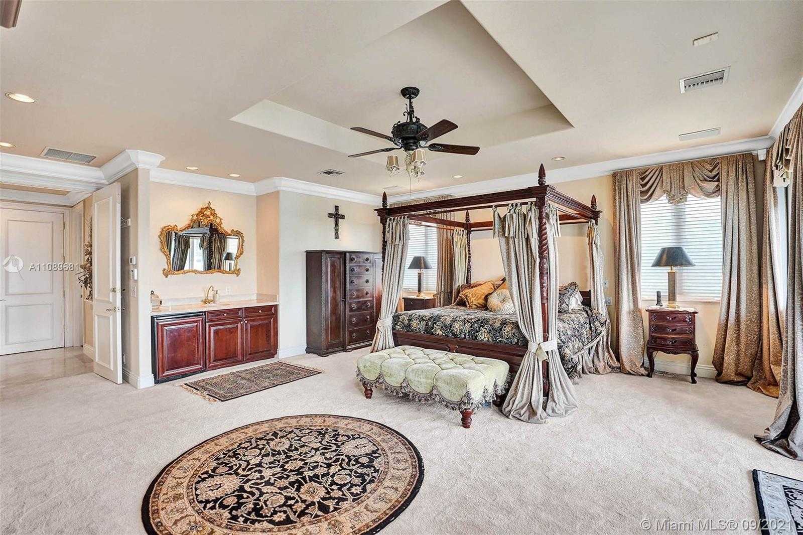 Small Image of 2543 AQUA VISTA BLVD, Fort Lauderdale Number 24