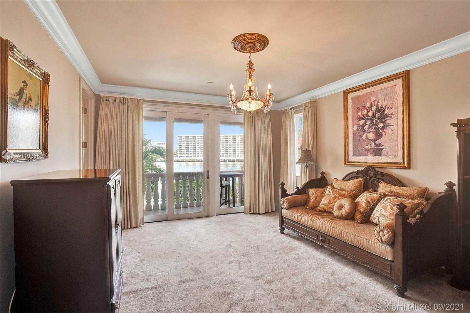Small Image of 2543 AQUA VISTA BLVD, Fort Lauderdale Number 31