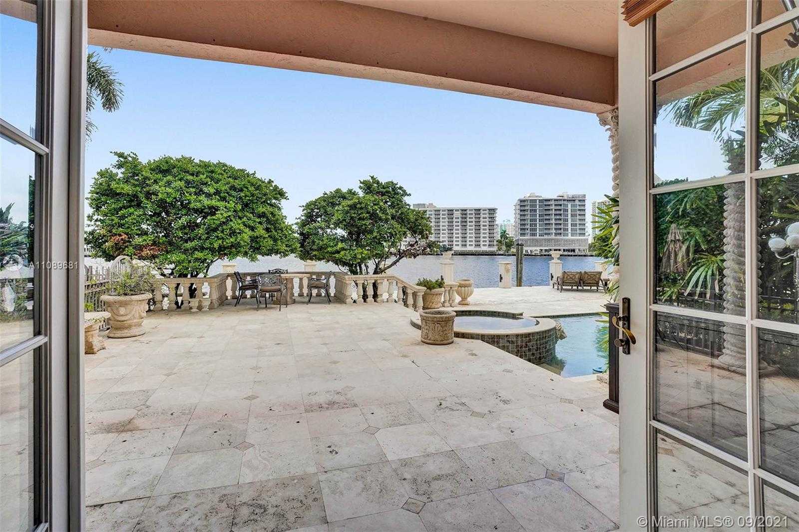 Small Image of 2543 AQUA VISTA BLVD, Fort Lauderdale Number 34
