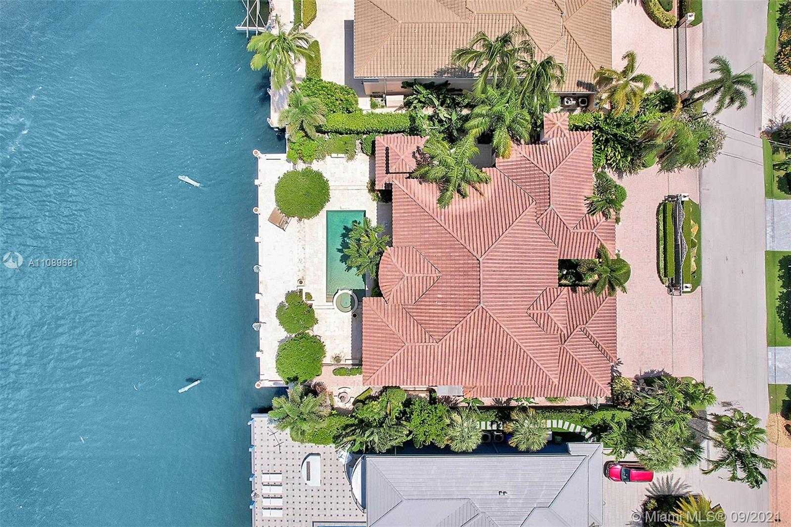 Small Image of 2543 AQUA VISTA BLVD, Fort Lauderdale Number 4