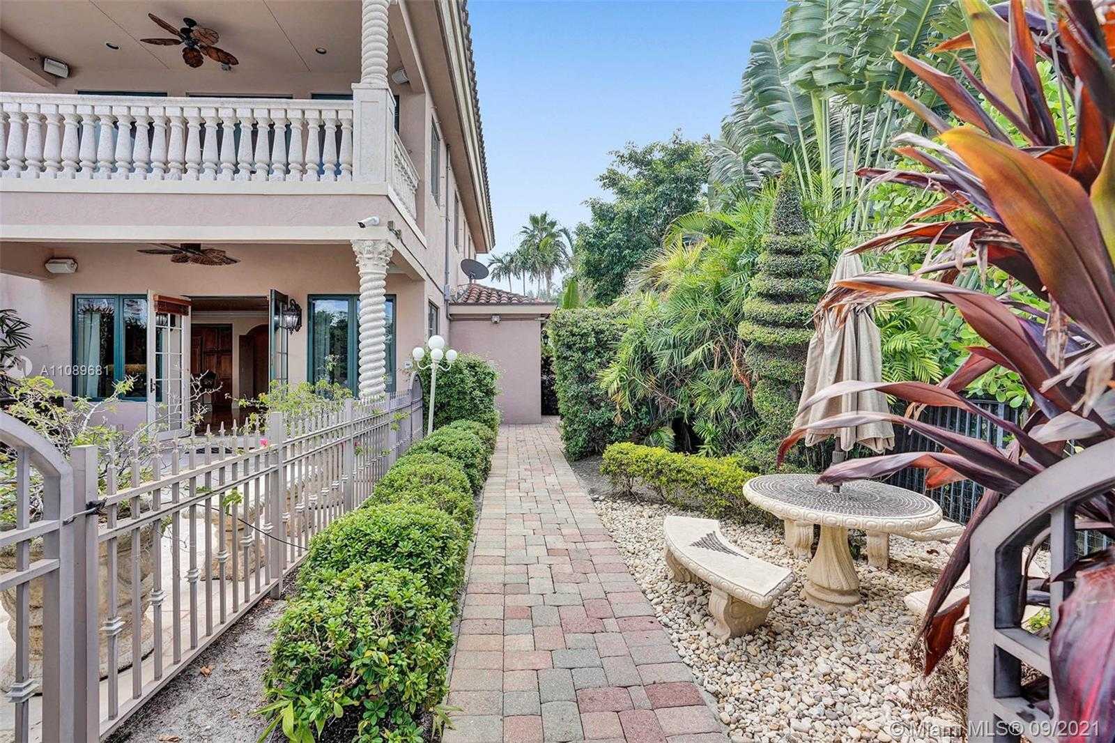 Small Image of 2543 AQUA VISTA BLVD, Fort Lauderdale Number 41