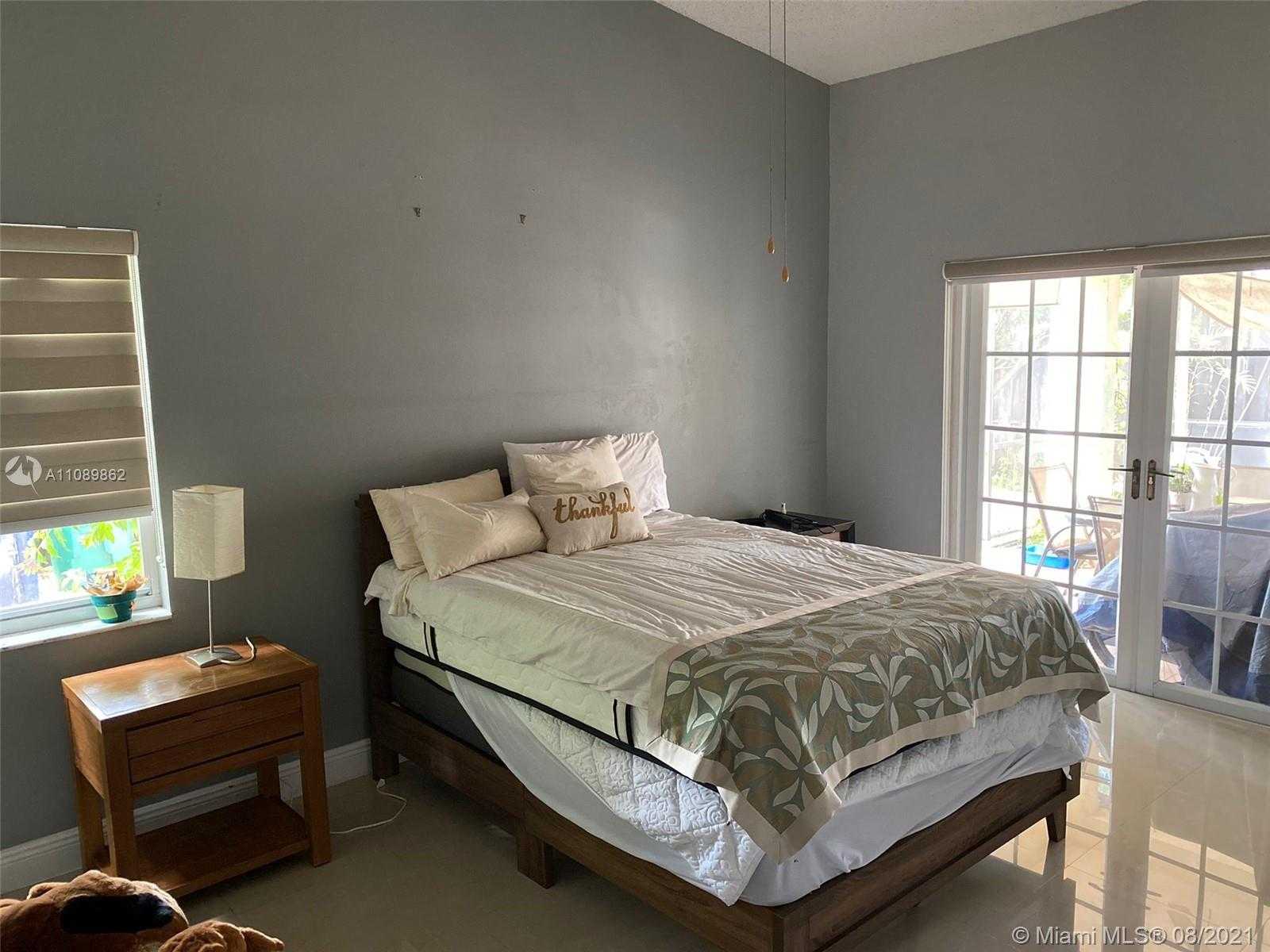 Small Image of 9800 NORTH WEST 51ST LN, Doral Number 14