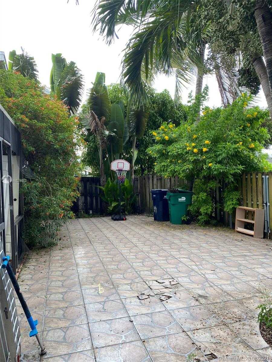 Small Image of 9800 NORTH WEST 51ST LN, Doral Number 22