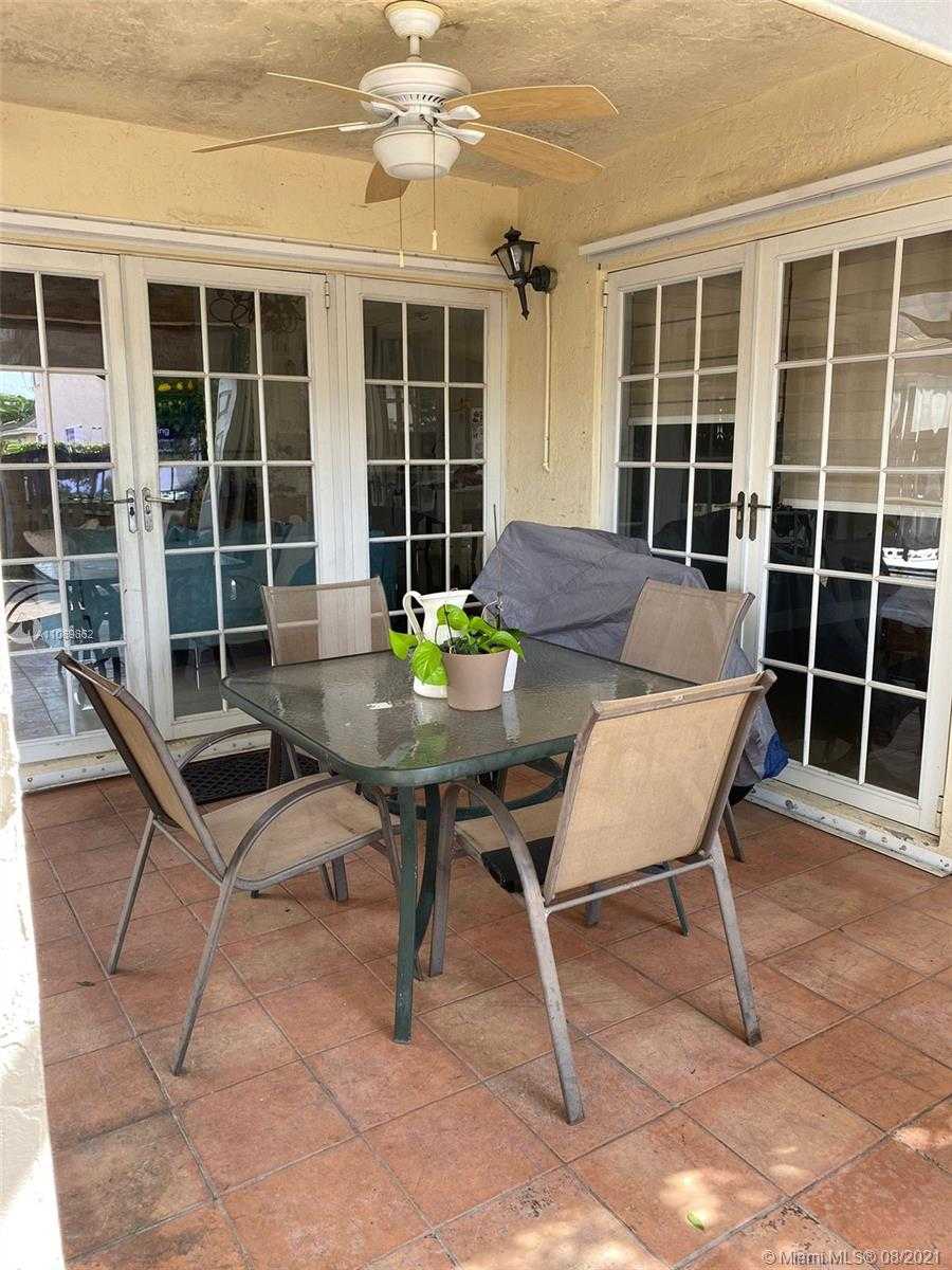 Small Image of 9800 NORTH WEST 51ST LN, Doral Number 23