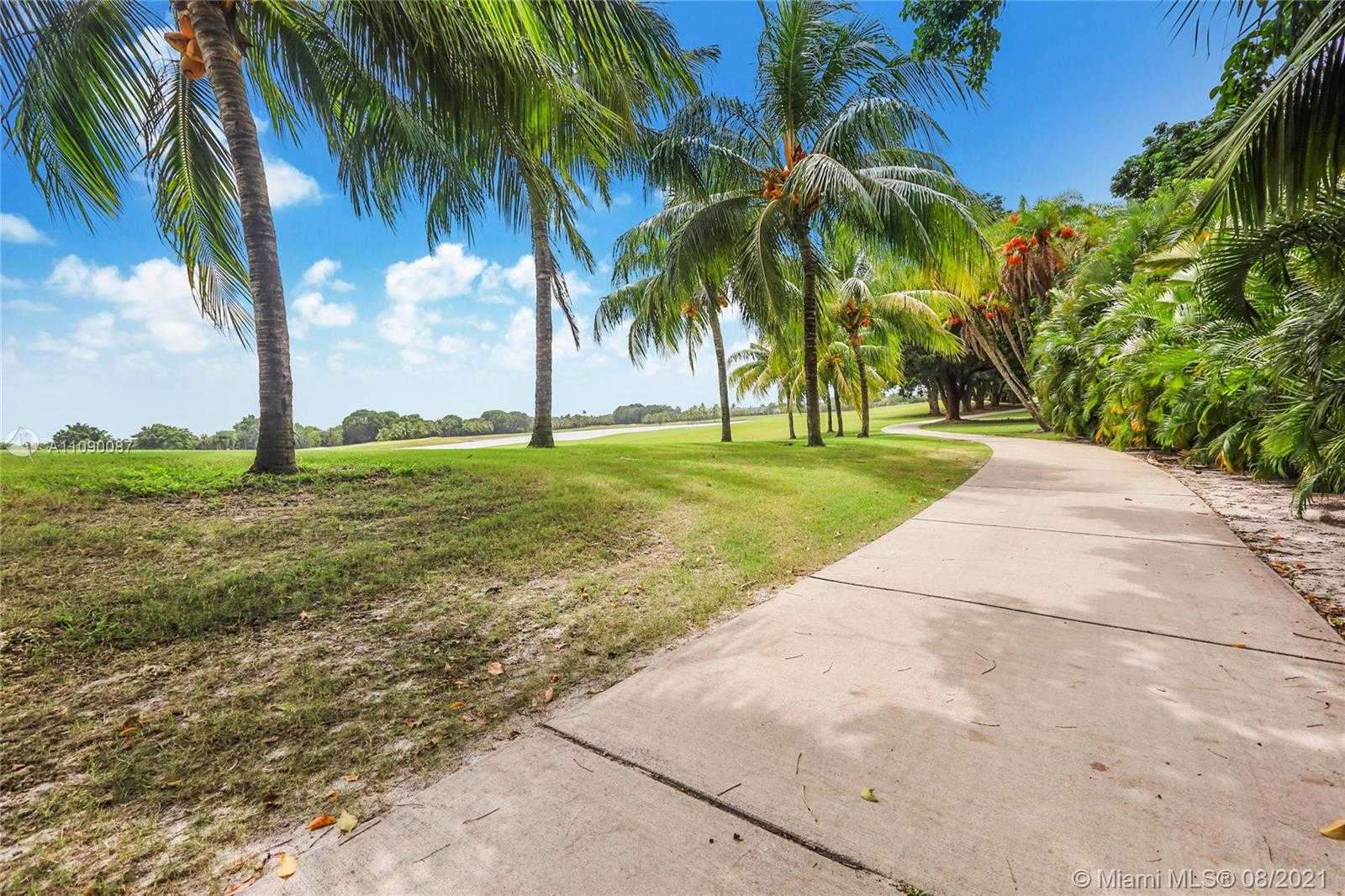 Small Image of 5756 NORTH WEST 97TH PL, Doral Number 10