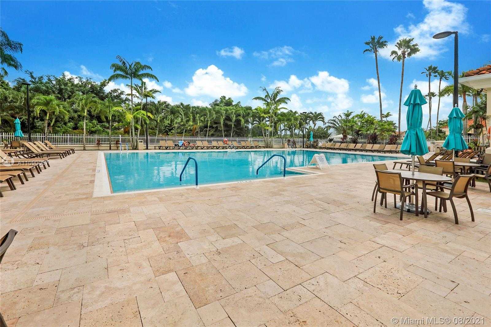 Small Image of 5756 NORTH WEST 97TH PL, Doral Number 15