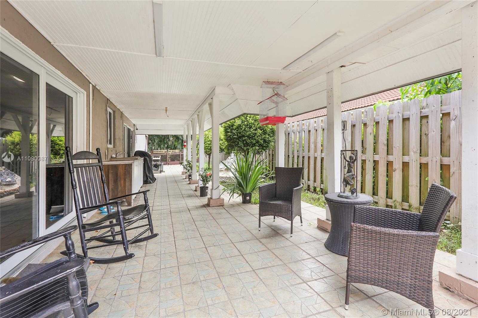 Small Image of 5756 NORTH WEST 97TH PL, Doral Number 9