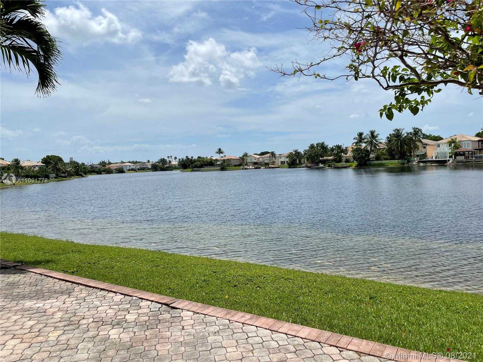 Small Image of 11144 NORTH WEST 73RD ST, Doral Number 3