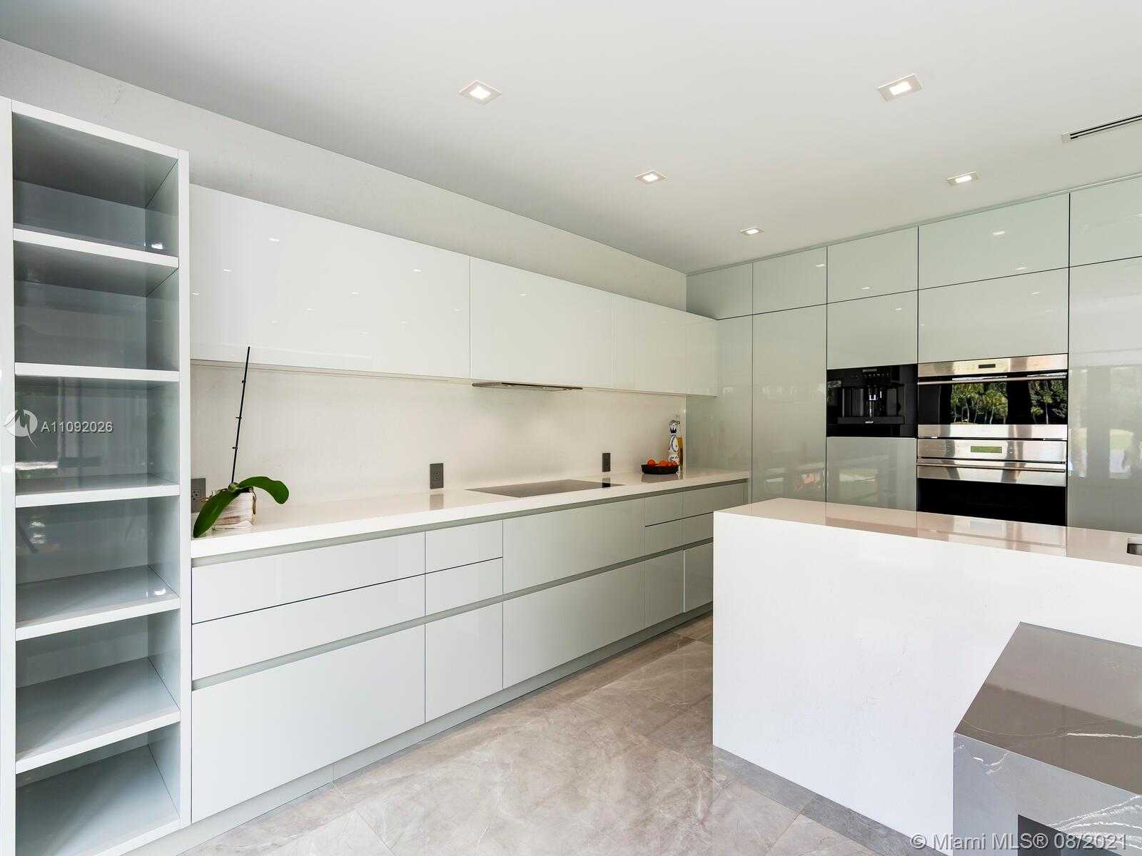 Small Image of 9474 NORTH WEST 54TH DORAL CIRCLE LN, Doral Number 16