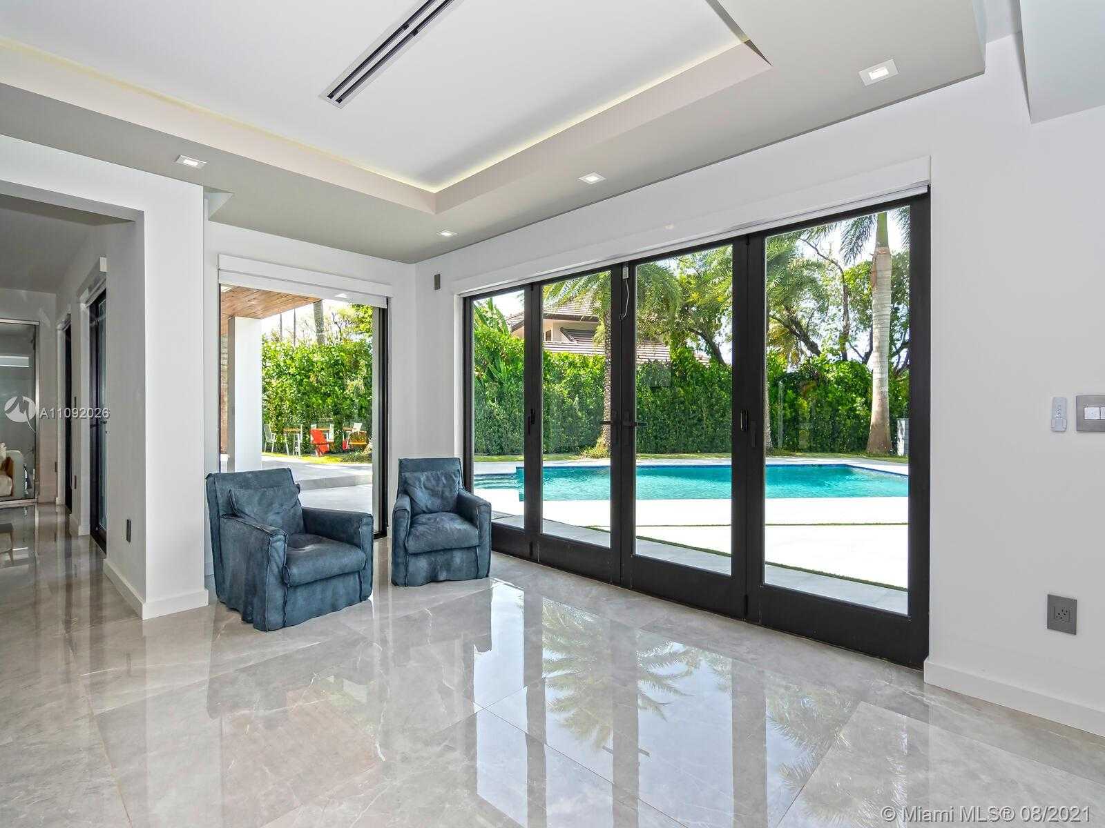 Small Image of 9474 NORTH WEST 54TH DORAL CIRCLE LN, Doral Number 19