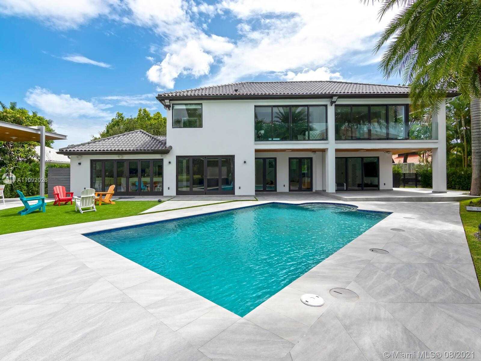 Small Image of 9474 NORTH WEST 54TH DORAL CIRCLE LN, Doral Number 25