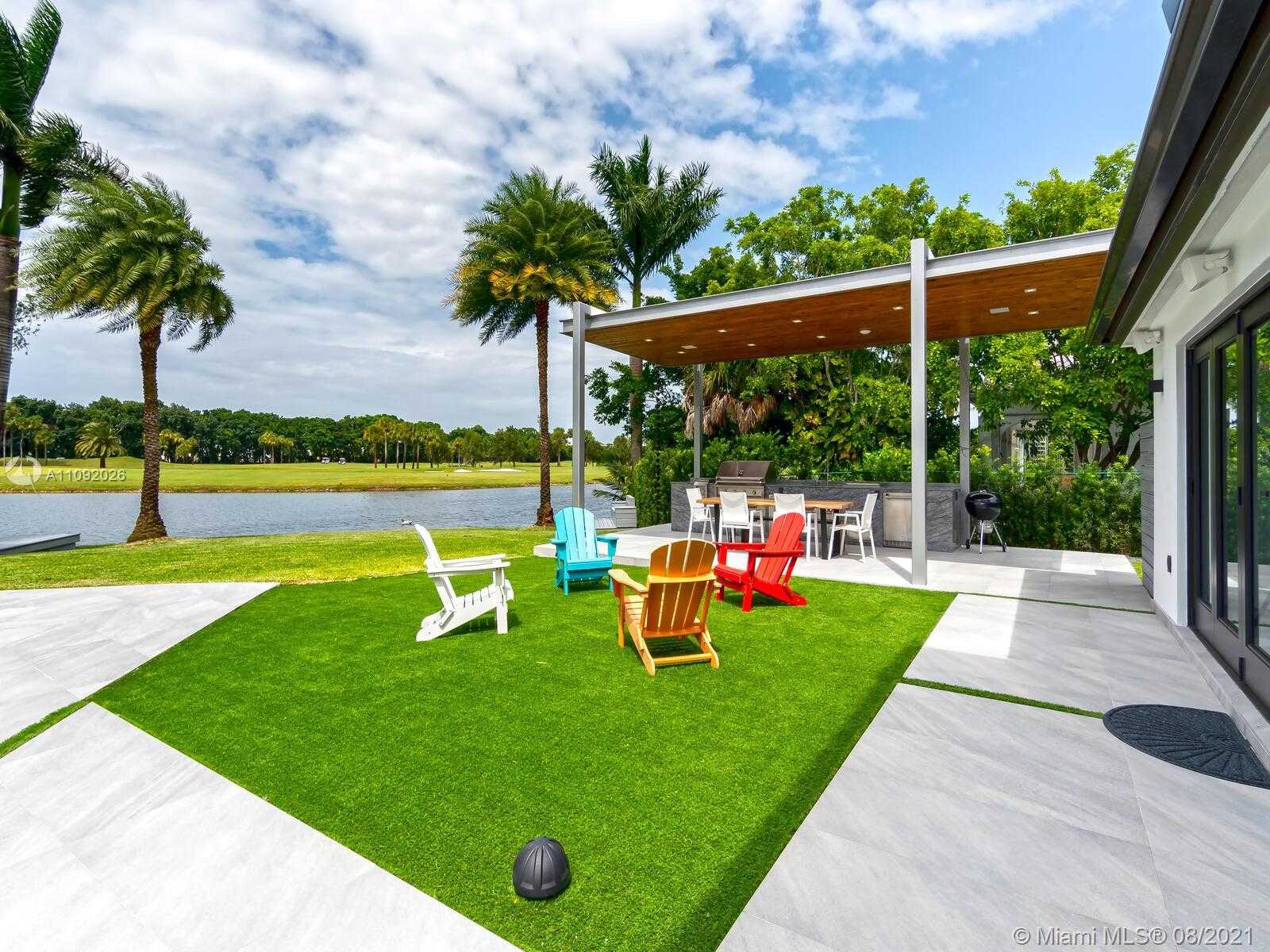 Small Image of 9474 NORTH WEST 54TH DORAL CIRCLE LN, Doral Number 27