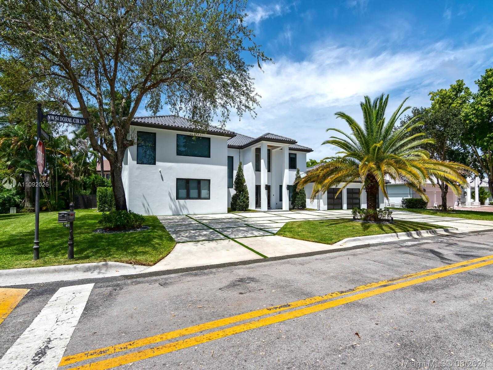 Small Image of 9474 NORTH WEST 54TH DORAL CIRCLE LN, Doral Number 3