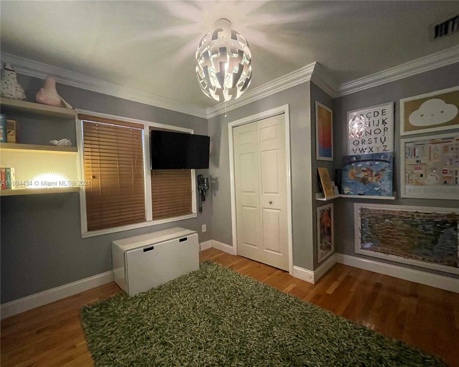 Small Image of 41 NORTH WEST 51ST AVE, Miami Number 10