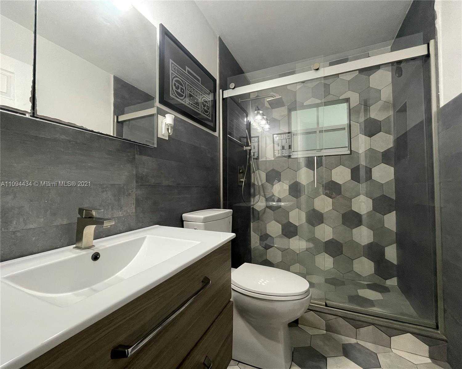 Small Image of 41 NORTH WEST 51ST AVE, Miami Number 13