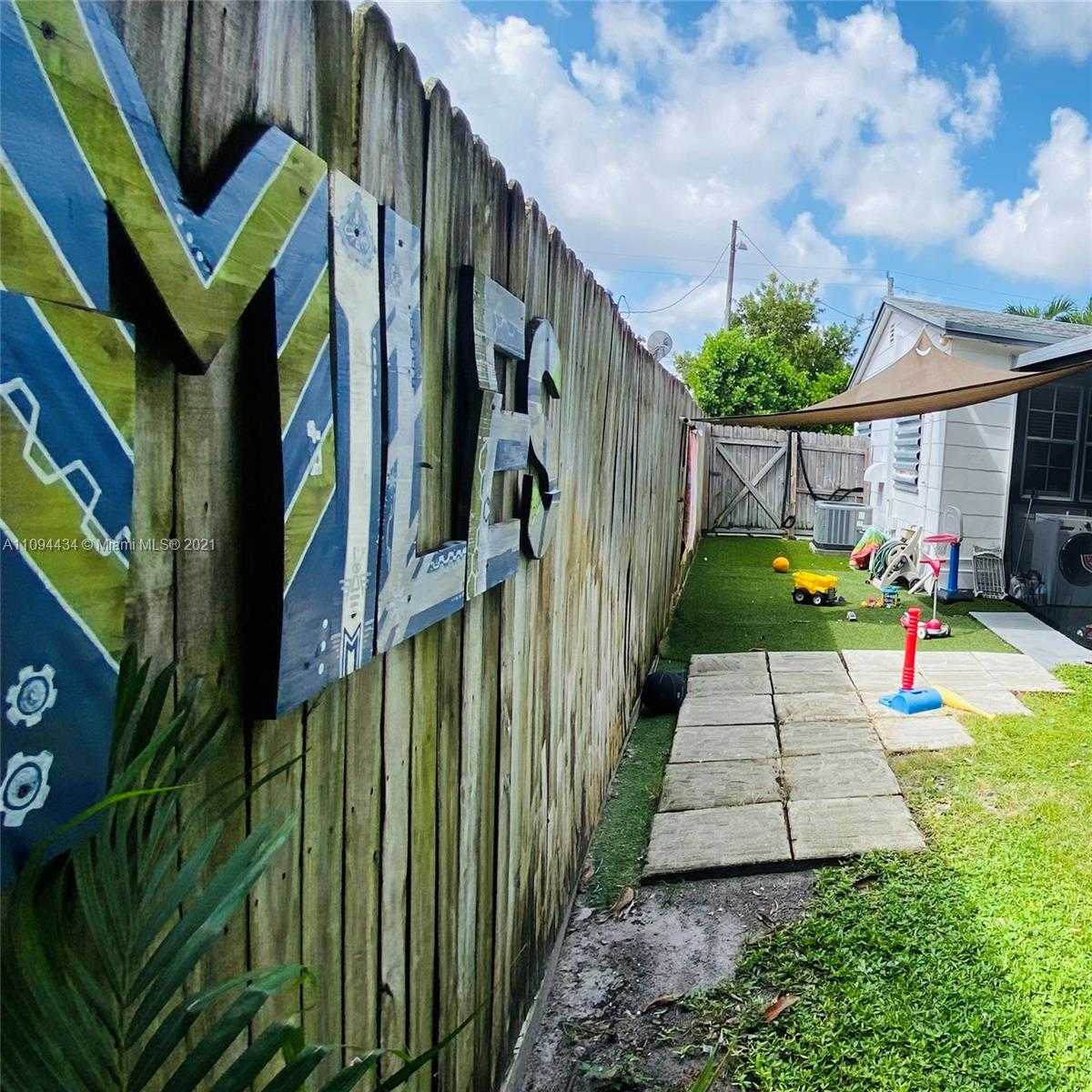 Small Image of 41 NORTH WEST 51ST AVE, Miami Number 15