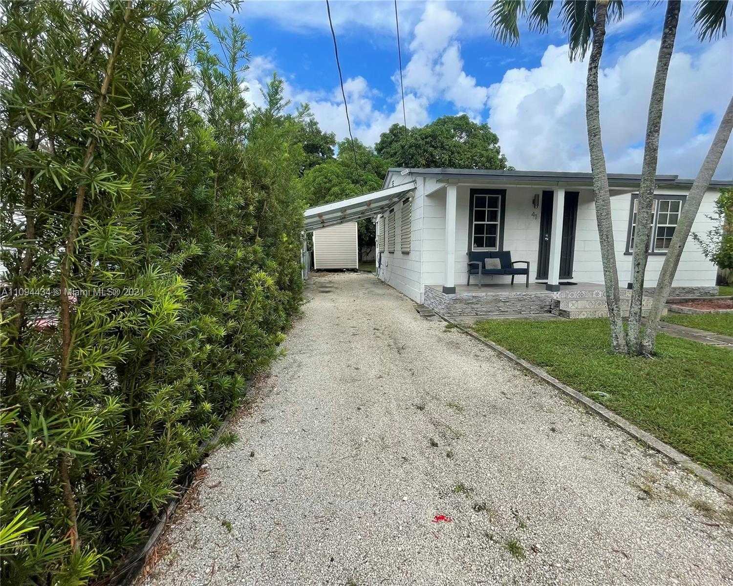 Small Image of 41 NORTH WEST 51ST AVE, Miami Number 3