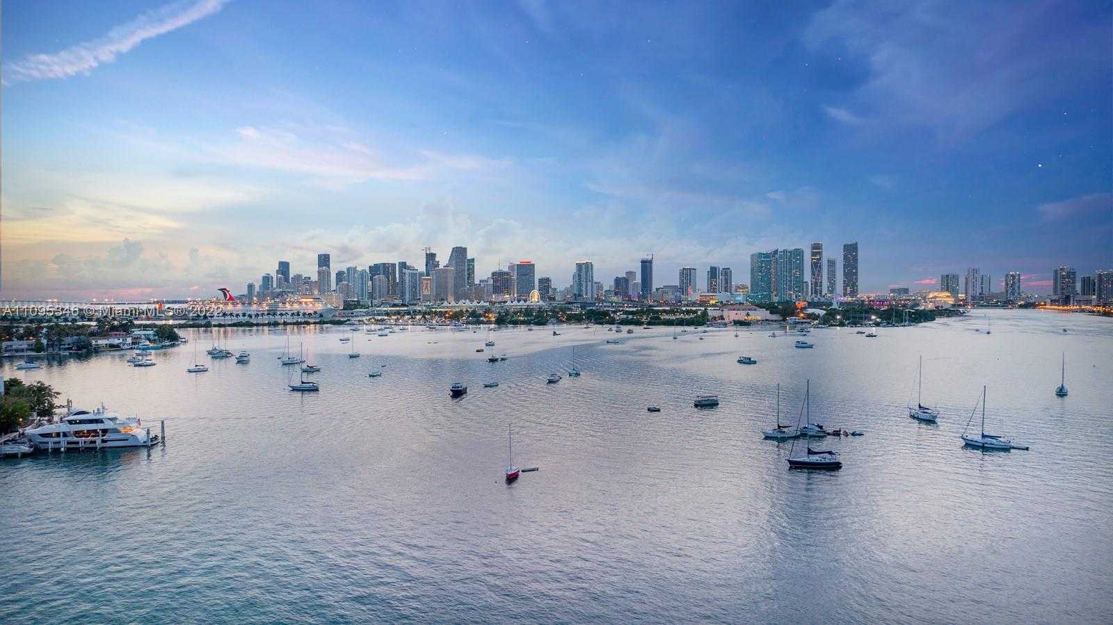 Small Image of 1384 SOUTH VENETIAN WAY, Miami Number 8