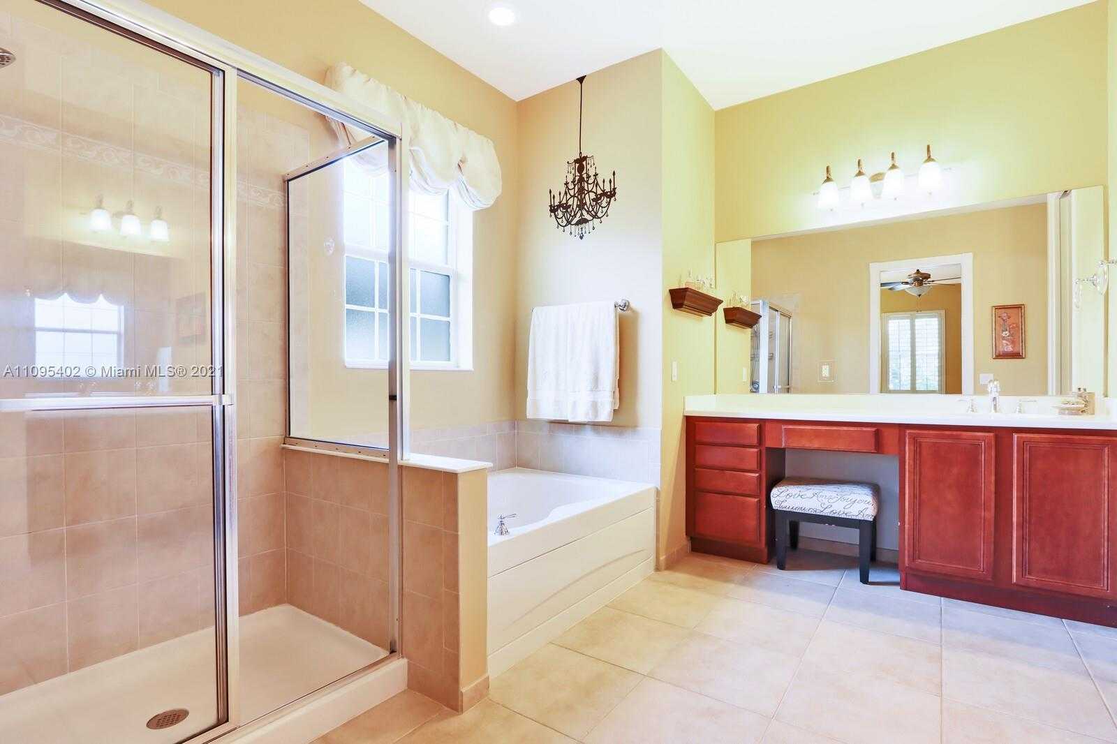 Small Image of 1053 BIG PINE WAY, Jupiter Number 15