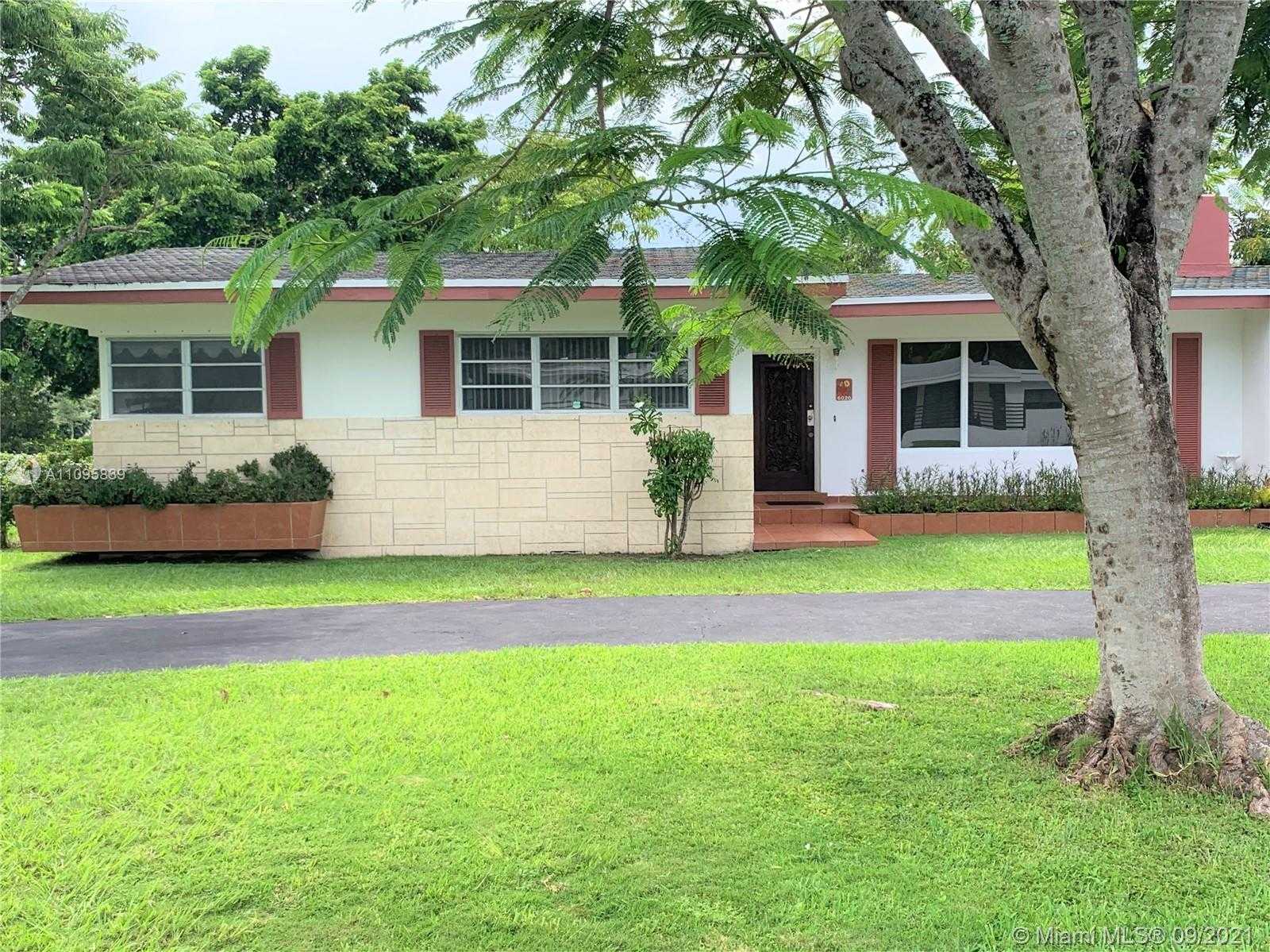 Small Image of 6020 SW 72nd Ave, Miami, FL 33143, USA Number 2