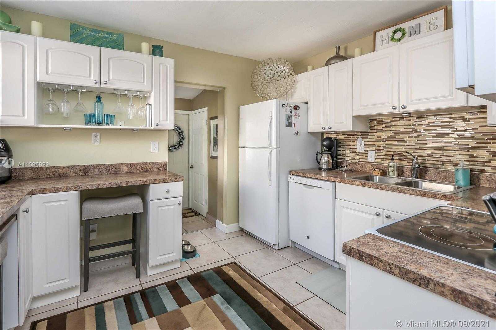 Small Image of 2507 WILSON ST, Hollywood Number 12