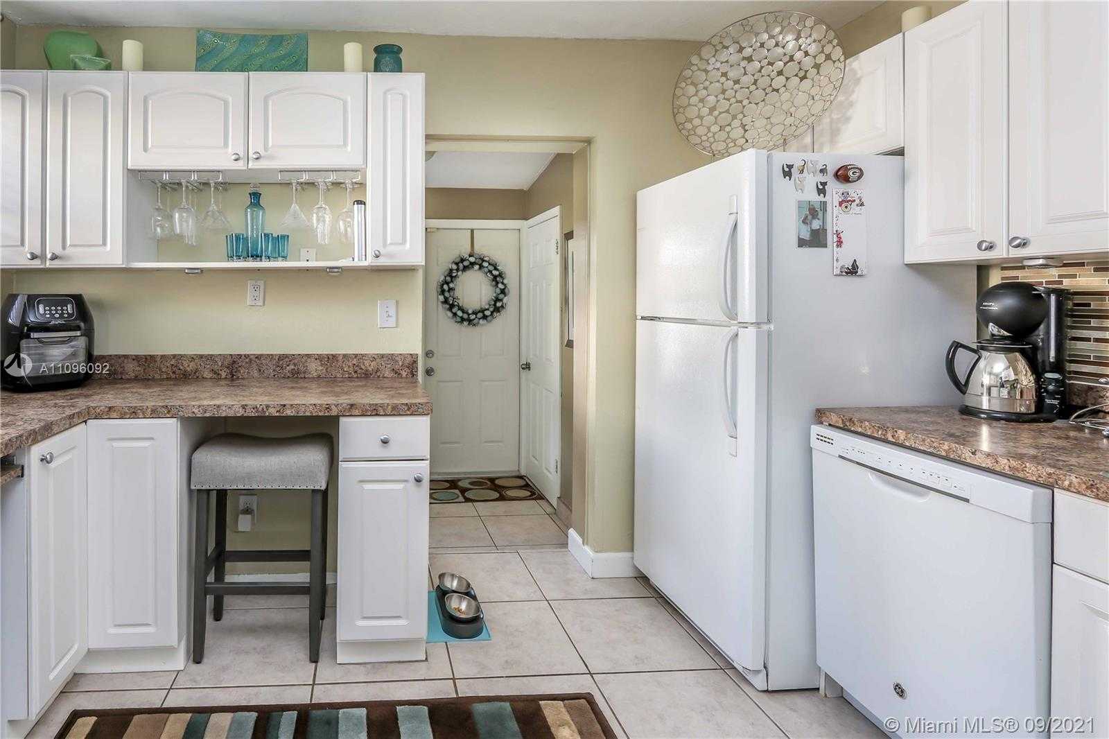 Small Image of 2507 WILSON ST, Hollywood Number 13