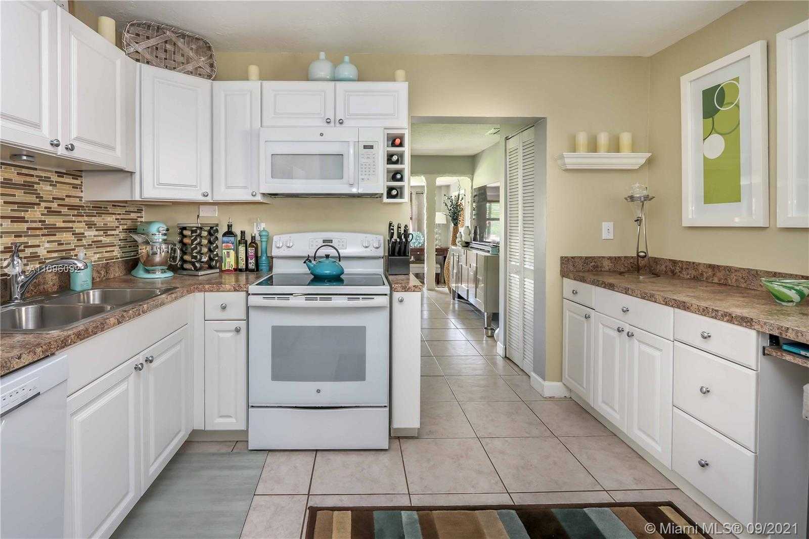 Small Image of 2507 WILSON ST, Hollywood Number 17