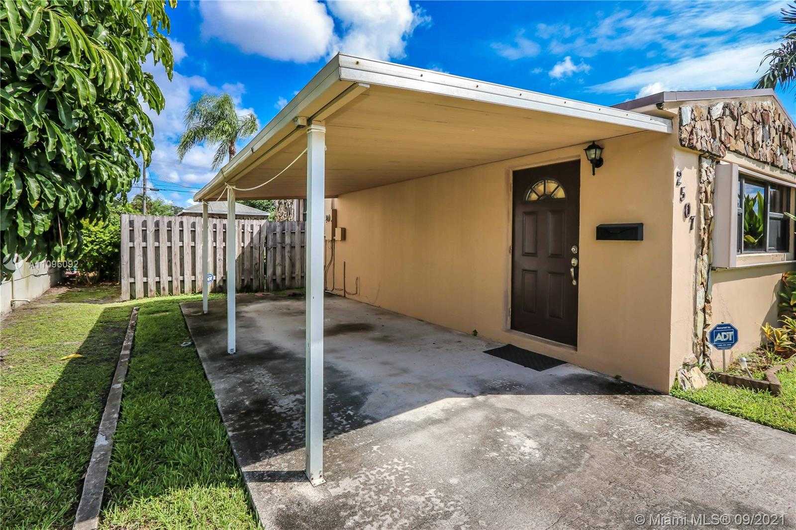 Small Image of 2507 WILSON ST, Hollywood Number 34