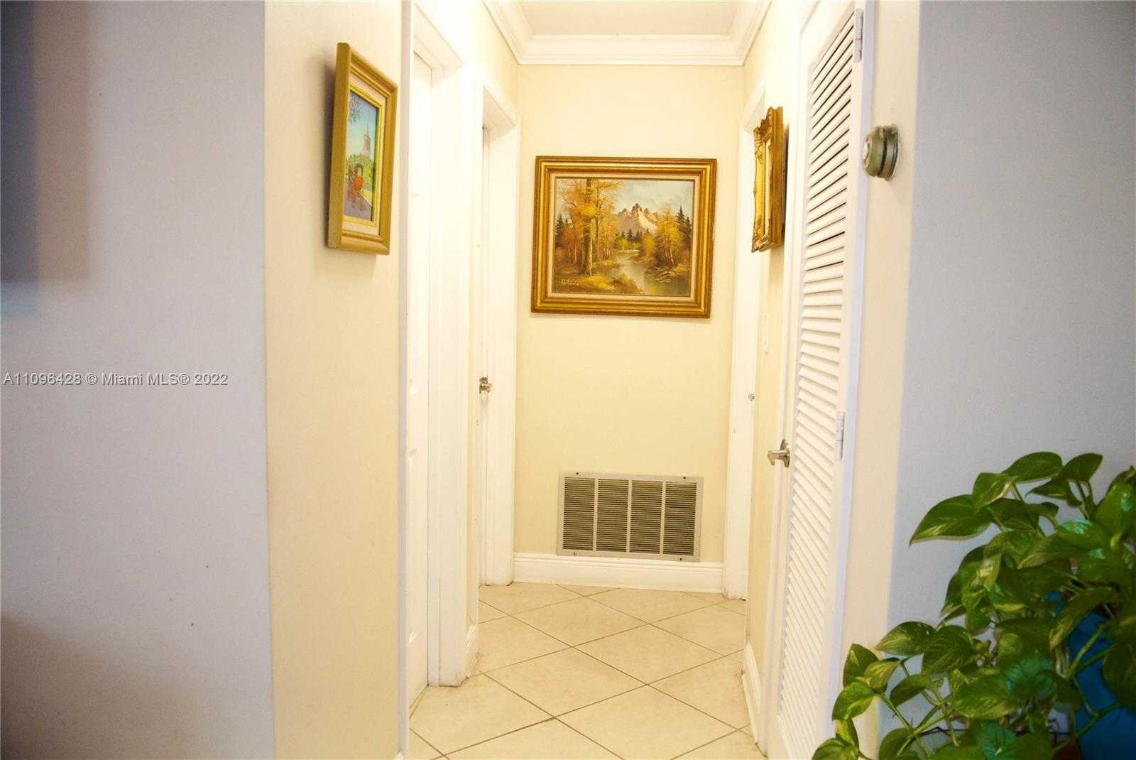 Small Image of 4913 NORTH WEST 48TH AVENUE, Tamarac Number 17