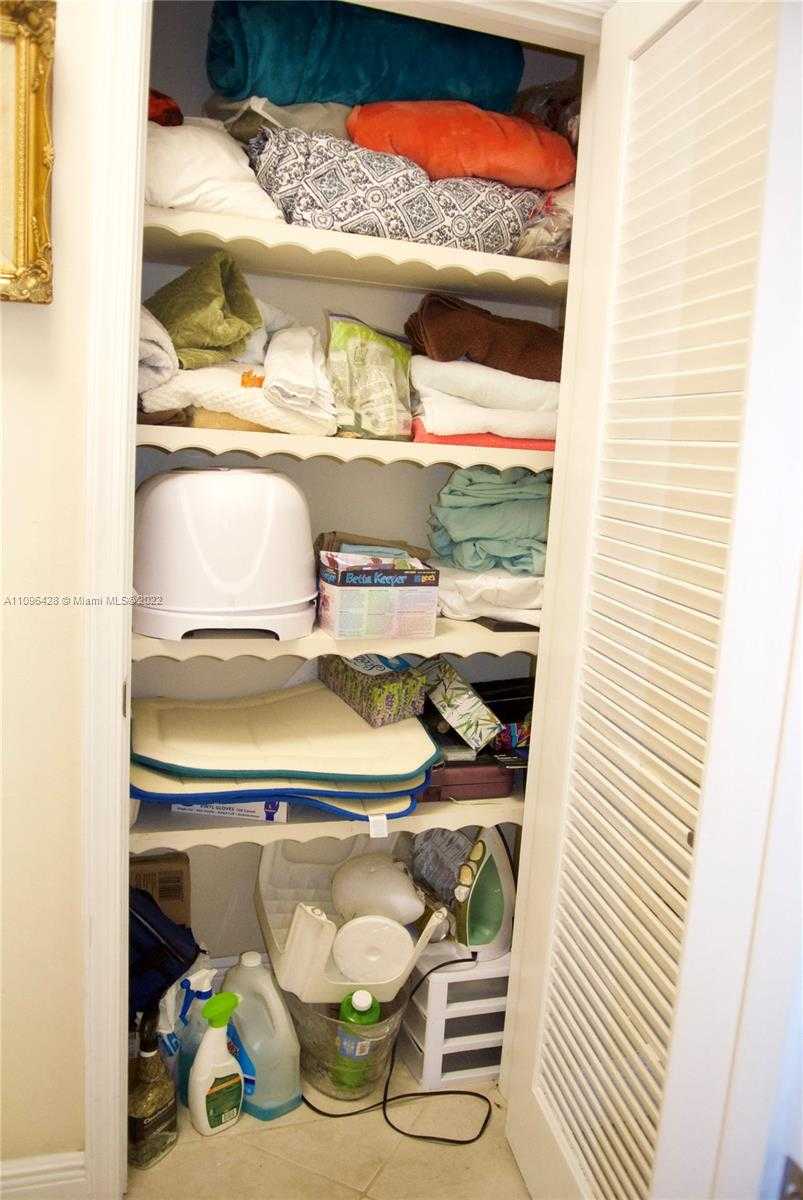Small Image of 4913 NORTH WEST 48TH AVENUE, Tamarac Number 18